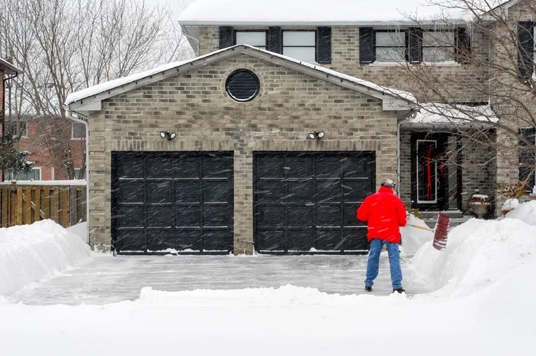 10 Reasons Ottawa Homeowners Need a Garage Heater